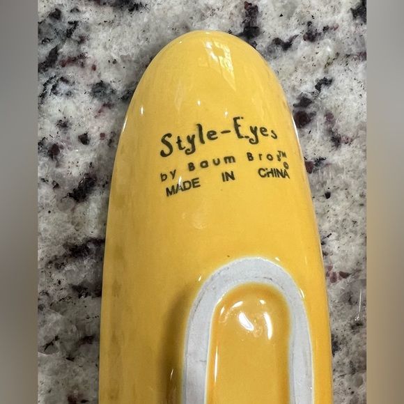 Great Value! 2 Style-Eyes brand Vintage Olive/Nut serving boats- excellent cond! - Picture 5 of 6